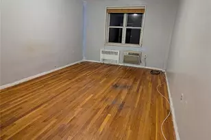 7 Balint Dr, Yonkers, NY 10710 - Photo 7