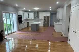 244 Andrews Rd, Mineola, NY 11501 - Photo 7