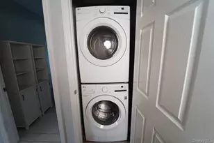 1825 Alice St, Merrick, NY 11566 - Photo 15