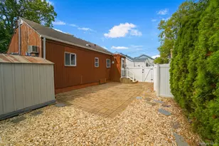 1825 Alice St, Merrick, NY 11566 - Photo 29