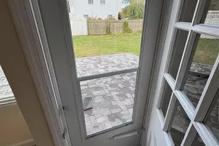 14 Whitney Ln, Coram, NY 11727 - Photo 7