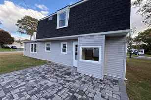 14 Whitney Ln, Coram, NY 11727 - Photo 27