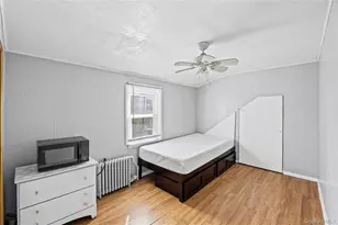 136 N Delaware Ave, Lindenhurst, NY 11757 - Photo 17