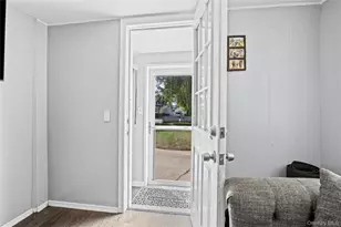 136 N Delaware Ave, Lindenhurst, NY 11757 - Photo 3