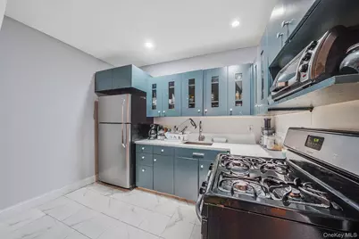 37 Montauk Avenue, Brooklyn, NY 11208 - Photo 9