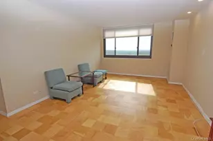 269-10 Grand Central Pkwy, Floral Park, NY 11005 - Photo 9