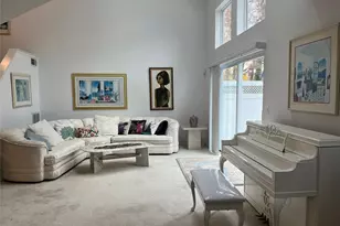 12 Horizon Ct, Huntington, NY 11743 - Photo 11