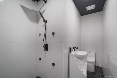 14 Hamlet Drive, Hauppauge, NY 11788 - Photo 39