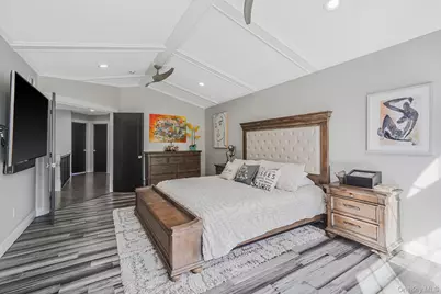 14 Hamlet Drive, Hauppauge, NY 11788 - Photo 25