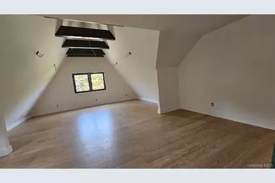 1515 Lincoln Avenue, Bohemia, NY 11716 - Photo 3