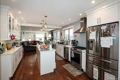 22 Davenport Place, Bellmore, NY 11710 - Photo 9