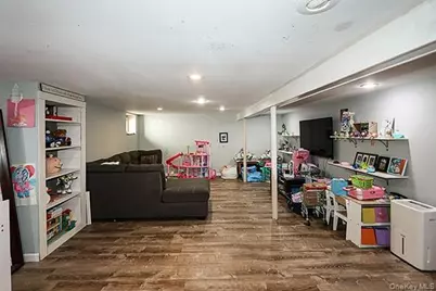 22 Davenport Place, Bellmore, NY 11710 - Photo 21