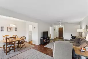 77 S Park Ave, Rockville Centre, NY 11570 - Photo 5