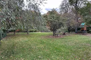 20 E Shore Dr, Patchogue, NY 11772 - Photo 5