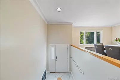 8 Dunn Road, Airmont, NY 10952 - Photo 5