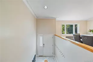 8 Dunn Rd, Airmont, NY 10952 - Photo 5