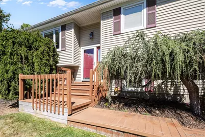 8 Dunn Road, Airmont, NY 10952 - Photo 3