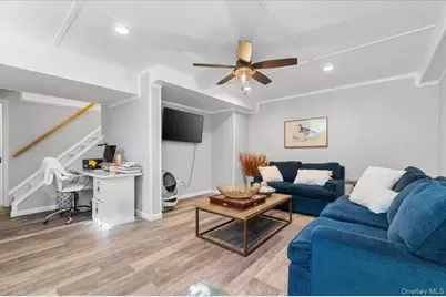 90 17th Avenue, Sea Cliff, NY 11579 - Photo 25