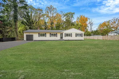 34 Brooksite Drive, Smithtown, NY 11787 - Photo 1