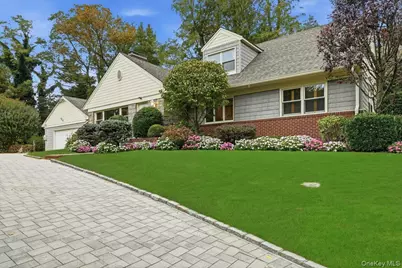 88 Luquer Road, Manhasset, NY 11030 - Photo 1