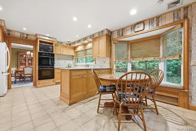 88 Luquer Road, Manhasset, NY 11030 - Photo 13