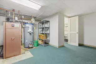 88 Luquer Rd, Manhasset, NY 11030 - Photo 33