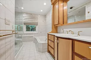 88 Luquer Rd, Manhasset, NY 11030 - Photo 21