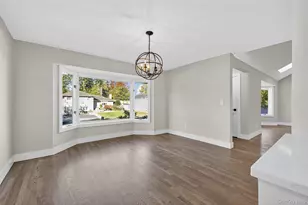 28 Maytime Dr, Jericho, NY 11753 - Photo 15