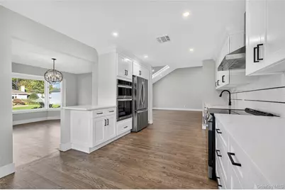 28 Maytime Drive, Jericho, NY 11753 - Photo 13