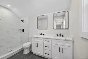 28 Maytime Dr, Jericho, NY 11753 - Photo 21