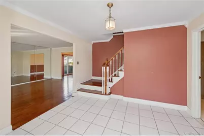 142 Maryland Avenue, Freeport, NY 11520 - Photo 5