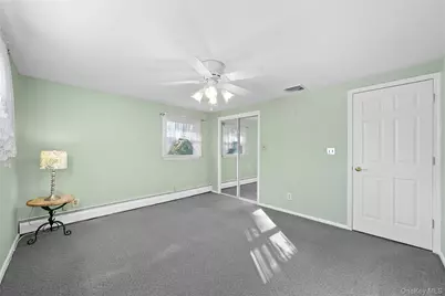 261 Johnson Avenue, Sayville, NY 11782 - Photo 23