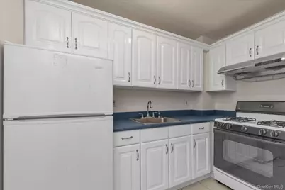 134-54 Maple Avenue #6M, Flushing, NY 11355 - Photo 9