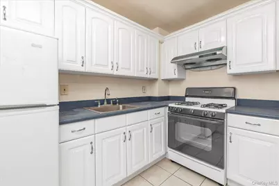 134-54 Maple Avenue #6M, Flushing, NY 11355 - Photo 7