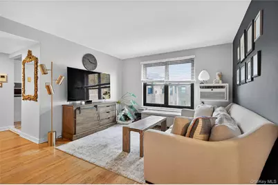 5 Terrace Circle #3A, Great Neck, NY 11021 - Photo 3