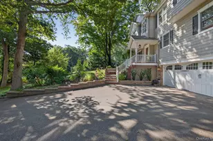 171 Dix Hills Rd, Dix Hills, NY 11746 - Photo 33