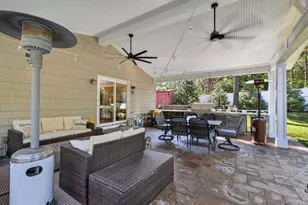 171 Dix Hills Rd, Dix Hills, NY 11746 - Photo 29