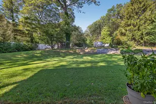 171 Dix Hills Rd, Dix Hills, NY 11746 - Photo 35