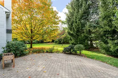 23 Inverness Court, White Plains, NY 10605 - Photo 29