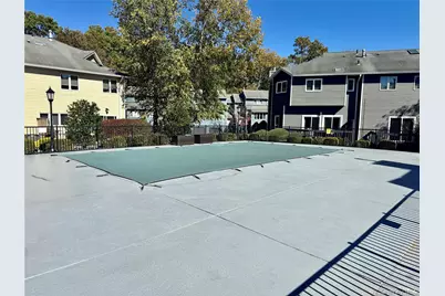 87 Village Green, Bardonia, NY 10954 - Photo 19