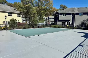 87 Village Green, Bardonia, NY 10954 - Photo 19