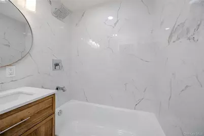 60 Cedarhurst Avenue, Selden, NY 11784 - Photo 33