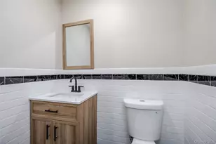 60 Cedarhurst Ave, Selden, NY 11784 - Photo 9