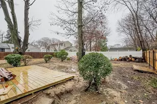 60 Cedarhurst Ave, Selden, NY 11784 - Photo 47