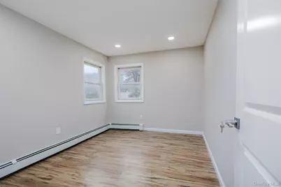 60 Cedarhurst Avenue, Selden, NY 11784 - Photo 23