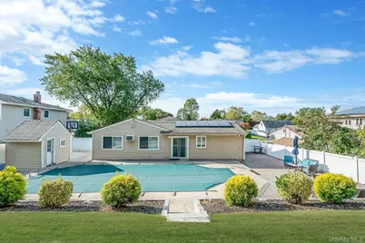 55 Wexford Drive, Oakdale, NY 11769 - Photo 7