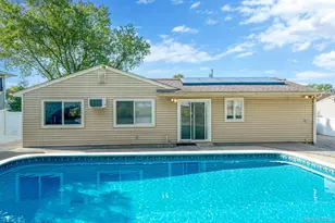 55 Wexford Dr, Oakdale, NY 11769 - Photo 13