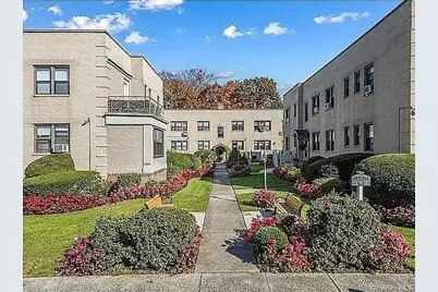 272 Cedarhurst Avenue #A6, Cedarhurst, NY 11516 - Photo 1