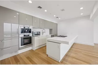 1 Renaissance Square #PH40C, White Plains, NY 10601 - Photo 1