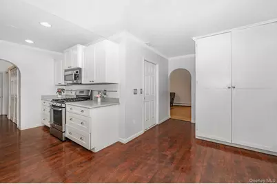 205 Jayne Avenue, Patchogue, NY 11772 - Photo 7